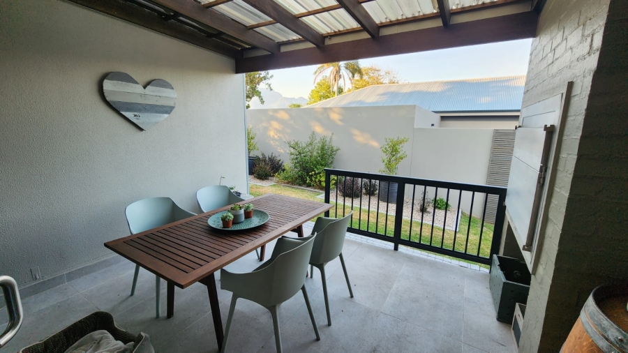 3 Bedroom Property for Sale in Glenwood Western Cape